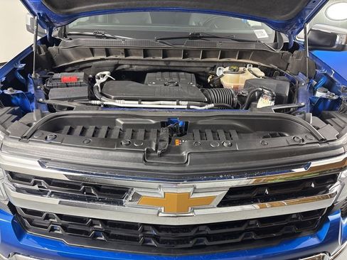 Used 2024 Chevrolet Silverado 1500 LT RWD image 39