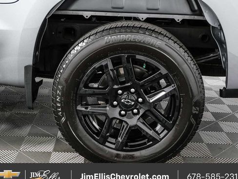 Certified 2025 Chevrolet Silverado 1500 Custom image 32