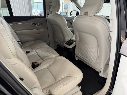 Used 2023 Volvo XC90 B6 Ultimate AWD/4WD image 33
