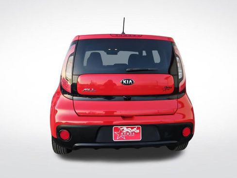 Used 2019 Kia Soul FWD image 5