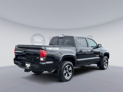 Used 2019 Toyota Tacoma TRD Sport image 7