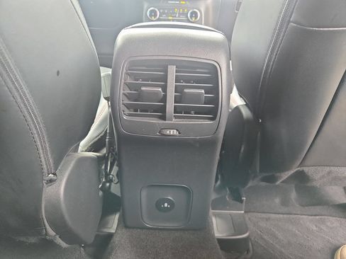 Used 2025 Ford Escape ST-Line AWD/4WD image 15