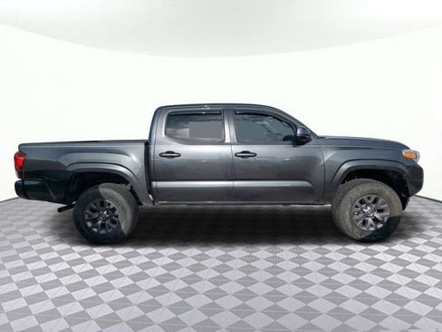 Used 2019 Toyota Tacoma SR w/ SR Convenience Package AWD/4WD image 2