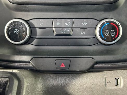 Used 2024 Ford Transit 250 148 Medium Roof image 19