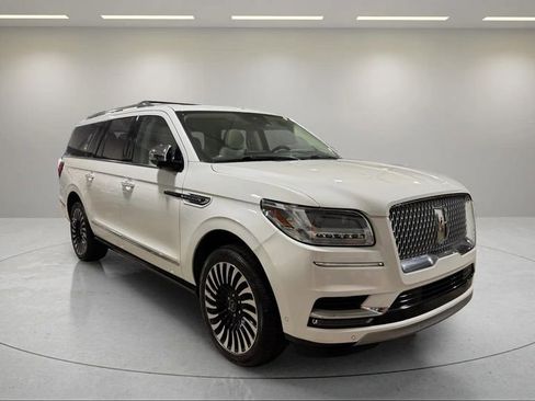 Used 2021 Lincoln Navigator L Black Label w/ Cargo Convenience Package image 1