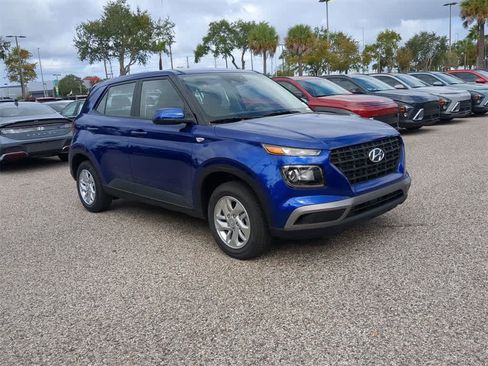 New 2026 Hyundai Venue SE image 9
