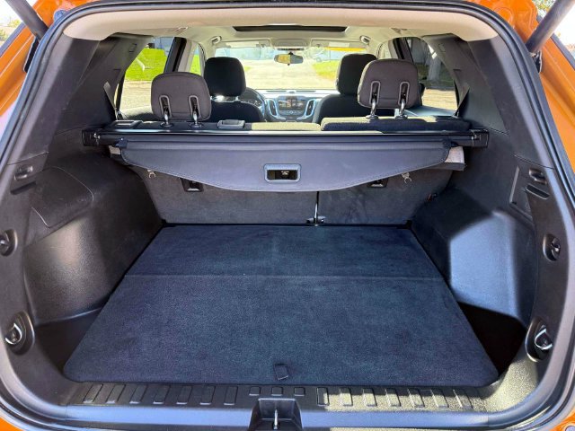 Used 2018 Chevrolet Equinox LT w/ LT True North Edition AWD/4WD image 12
