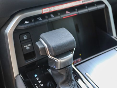 New 2025 Toyota Sequoia Platinum image 25