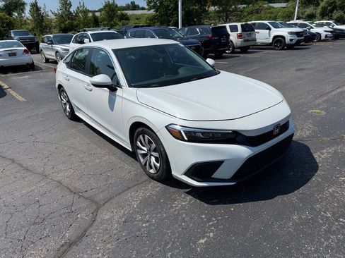 Used 2023 Honda Civic LX image 4
