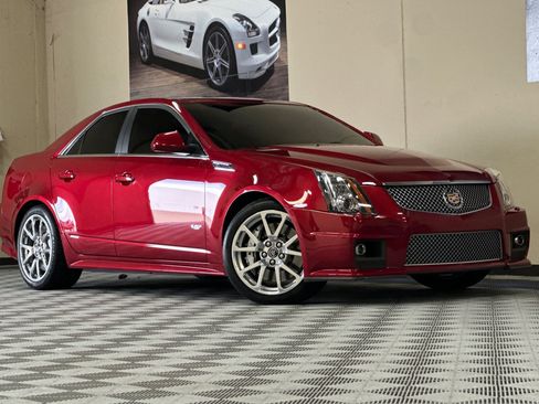 Used 2012 Cadillac CTS V RWD image 2