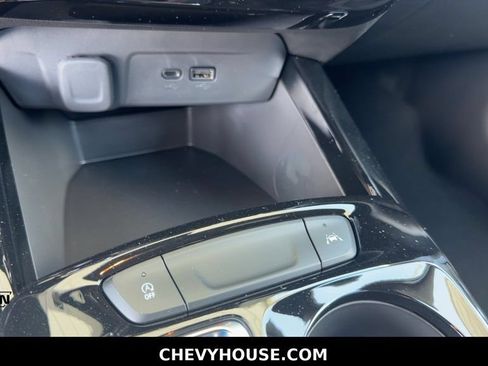 New 2026 Chevrolet Trax RS w/ Driver Confidence Package FWD image 33