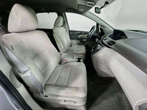 Used 2017 Honda Odyssey EX image 27