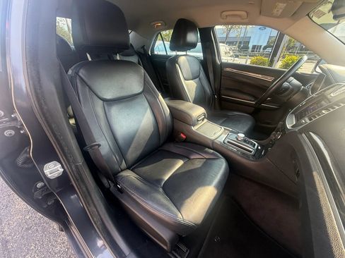 Used 2018 Chrysler 300 Touring w/ Sport Appearance Package RWD image 14