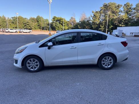 Used 2017 Kia Rio LX FWD image 4