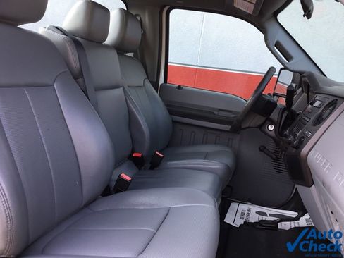 Used 2015 Ford F250 XL w/ Snow Plow Prep Package image 28