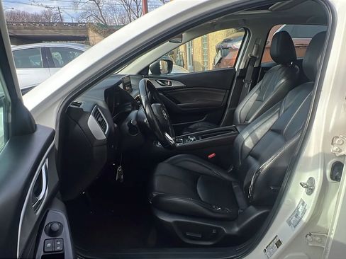 Used 2017 MAZDA MAZDA3 Touring w/ Popular Equipment Package image 25
