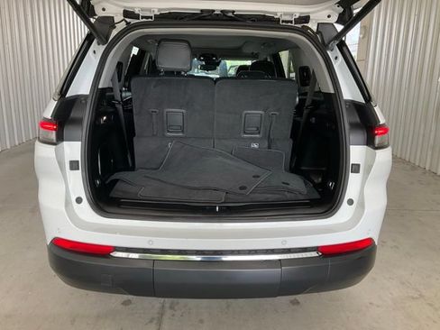 Used 2021 Jeep Grand Cherokee L Limited RWD image 20