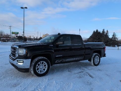 Used 2016 GMC Sierra 1500 SLE image 2