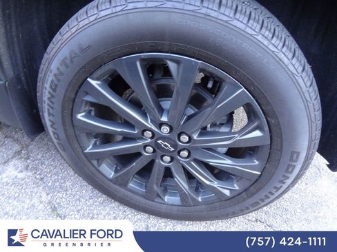 Used 2023 Chevrolet Traverse RS AWD/4WD image 13