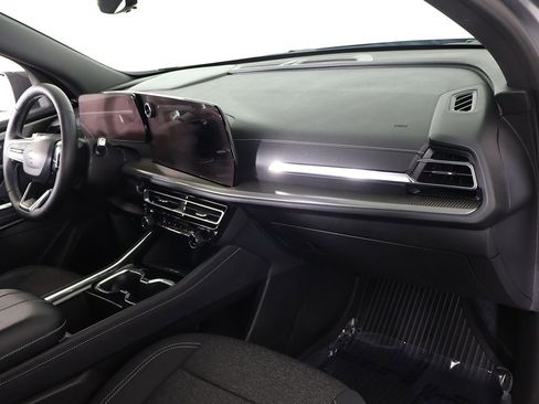 Used 2026 Chevrolet Traverse LT w/ Driver Confidence Package image 29