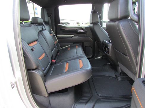 Used 2025 GMC Sierra 1500 AT4 AWD/4WD image 43
