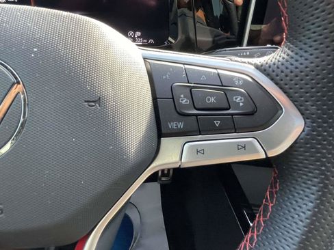 Used 2025 Volkswagen GTI Autobahn FWD image 22
