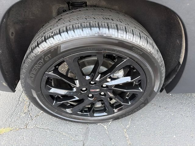 Certified 2024 GMC Terrain SLT w/ Elevation Edition FWD image 8