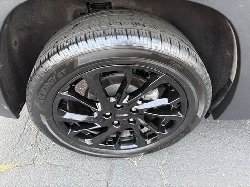 Certified 2024 GMC Terrain SLT w/ Elevation Edition FWD image 8
