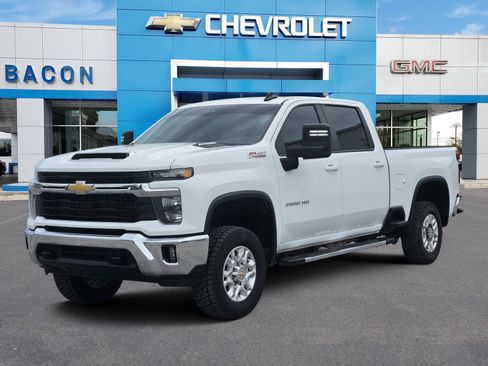 Used 2025 Chevrolet Silverado 2500 LT image 1