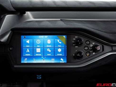 Used 2018 Ford GT RWD image 41
