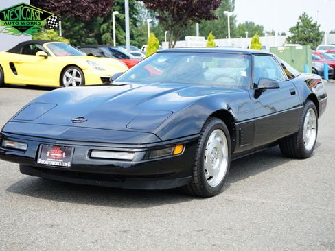 Used 1995 Chevrolet Corvette Coupe image 1