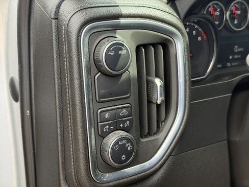Used 2022 Chevrolet Silverado 1500 RST RWD image 21