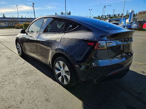 Used 2021 Tesla Model Y Long Range image 5