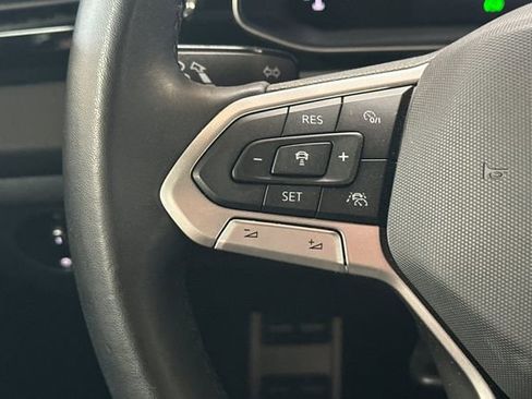 Certified 2025 Volkswagen Jetta Sport image 27