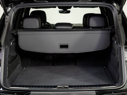 Certified 2024 Porsche Cayenne image 30