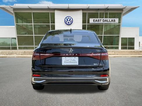 Used 2026 Volkswagen Jetta SEL FWD image 4