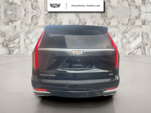 Used 2021 Cadillac Escalade ESV Premium Luxury image 3