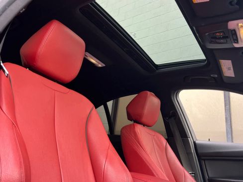 Used 2017 BMW 340i xDrive Sedan image 18