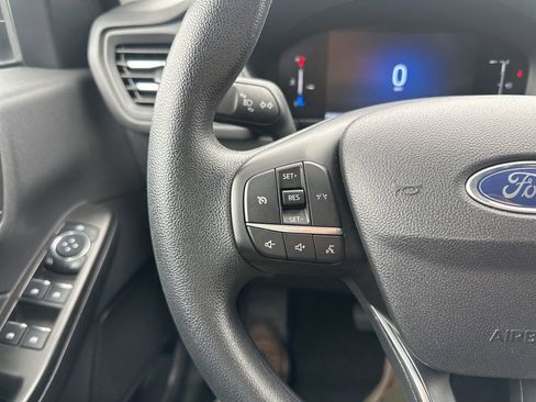 Used 2025 Ford Escape Active AWD/4WD image 19