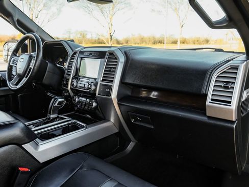 Used 2016 Ford F150 Platinum w/ Trailer Tow Package image 13