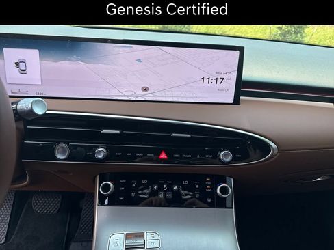 Certified 2026 Genesis GV70 2.5T Advanced AWD/4WD image 18