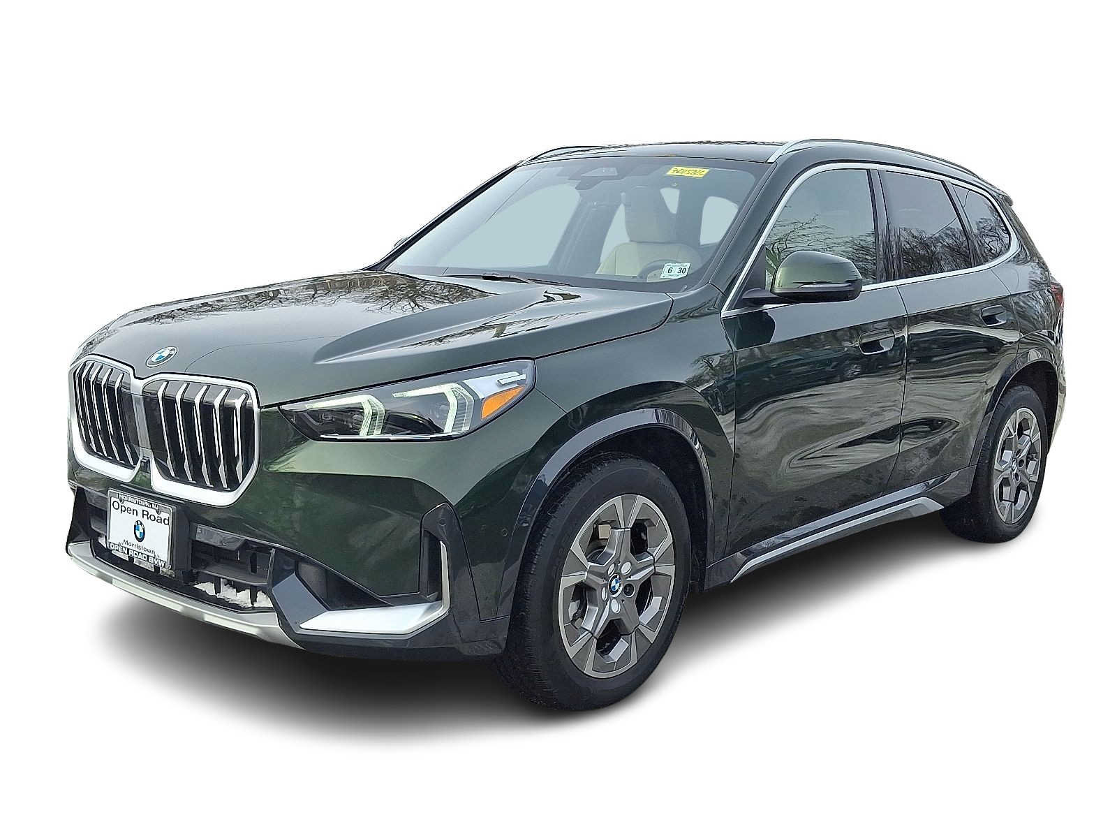 Used 2025 BMW X1 xDrive28i w/ Technology Package AWD/4WD image 3
