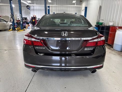 Used 2017 Honda Accord Sport Special Edition image 9