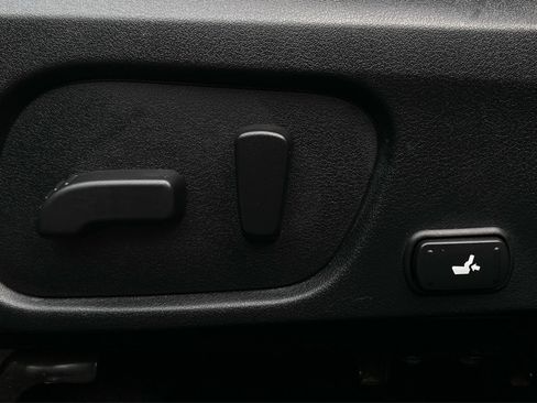 Used 2018 Subaru Forester 2.5i Limited image 37