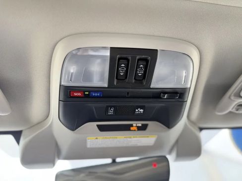 Used 2023 Subaru Crosstrek 2.5i Limited image 33