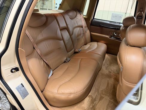 Used 1996 Lincoln Town Car Signature image 35