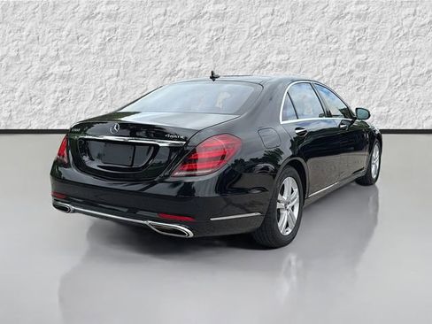 Used 2018 Mercedes-Benz S 560 4MATIC Sedan image 3