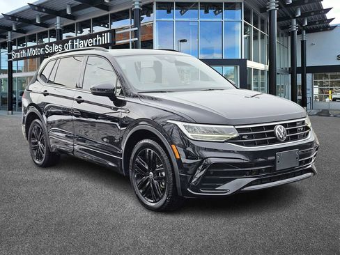 Used 2022 Volkswagen Tiguan SE R-Line image 7