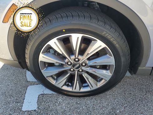 Certified 2022 Lincoln Corsair Reserve w/ Elements Package image 10