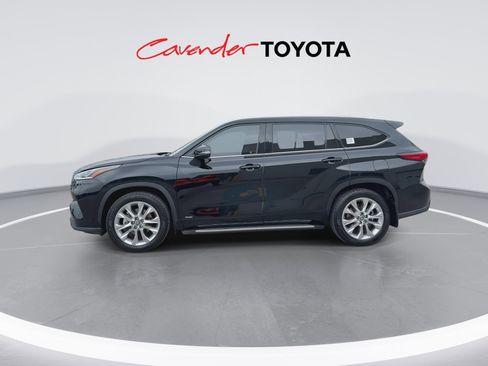 Used 2022 Toyota Highlander Limited AWD/4WD image 5